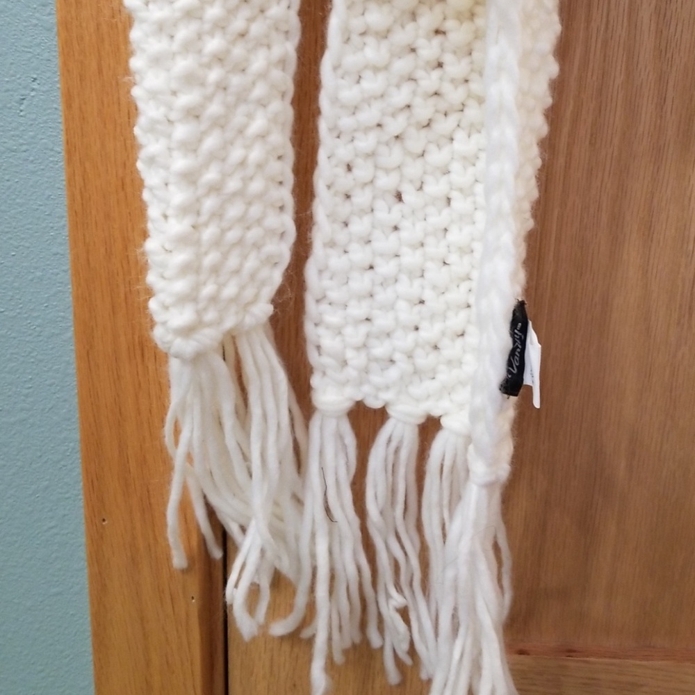 Scarf - Picture 3 of 3